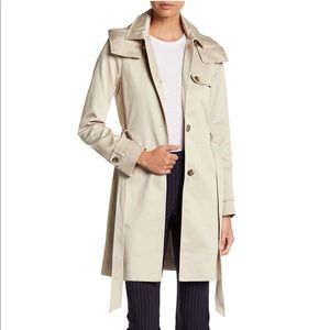 Hooded trench coat